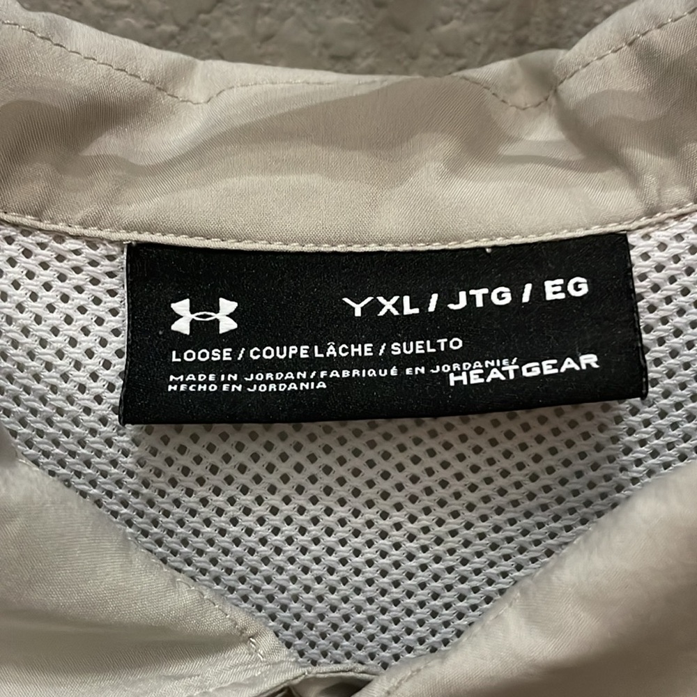 Under Armour Heat Gear button down shirt - Picture 6 of 11